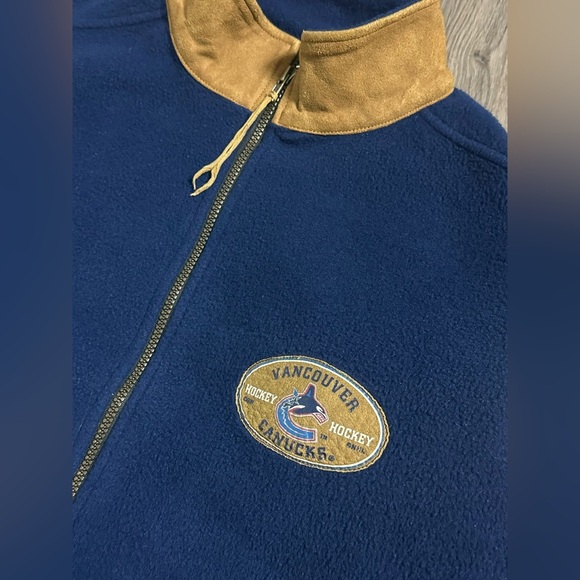 Vintage Vancouver Canucks Fleece Vest - Picture 2 of 8